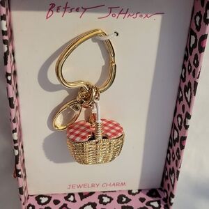 NIB Betsey Johnson Picnic Basket Bag Charm